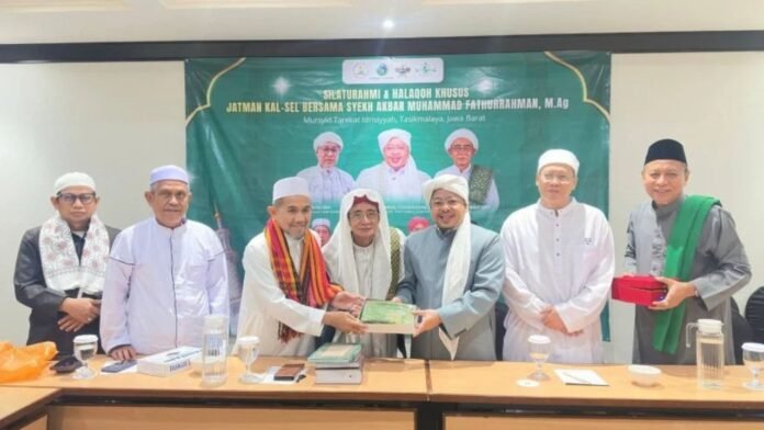 Disambut Idarah Wustha JATMAN Kalsel, Mursyid Idrisiyyah Gelar Majelis Talqin Dzikir di Banjarmasin